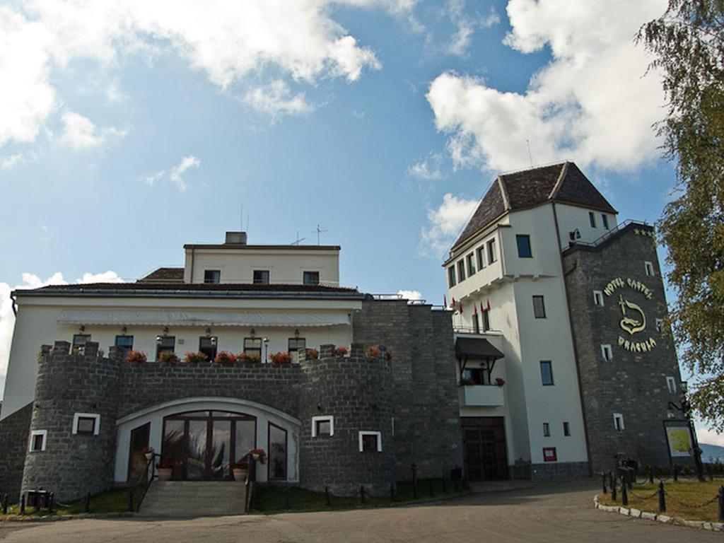 Hotel Castel Dracula Piatra Fantanele Exteriör bild