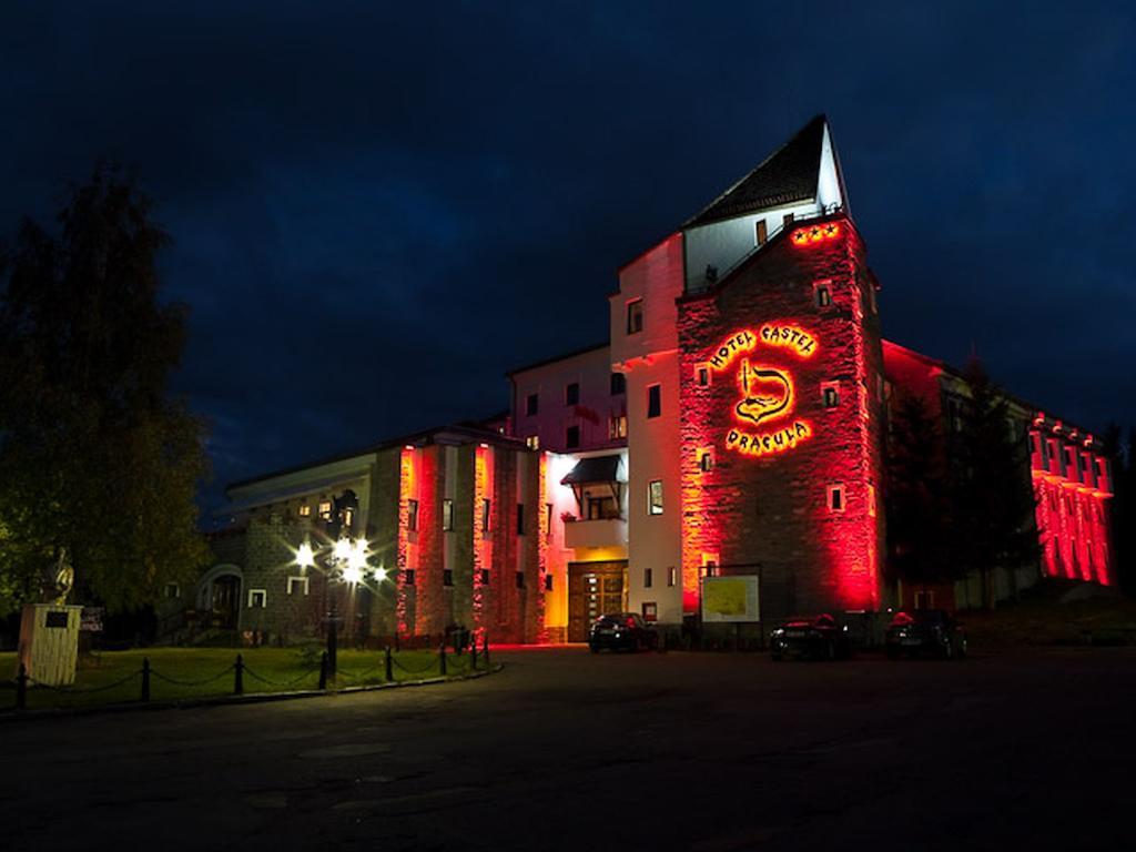 Hotel Castel Dracula Piatra Fantanele Exteriör bild