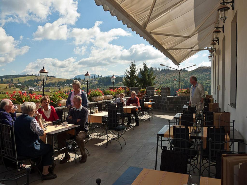 Hotel Castel Dracula Piatra Fantanele Exteriör bild