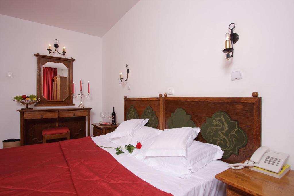 Hotel Castel Dracula Piatra Fantanele Rum bild