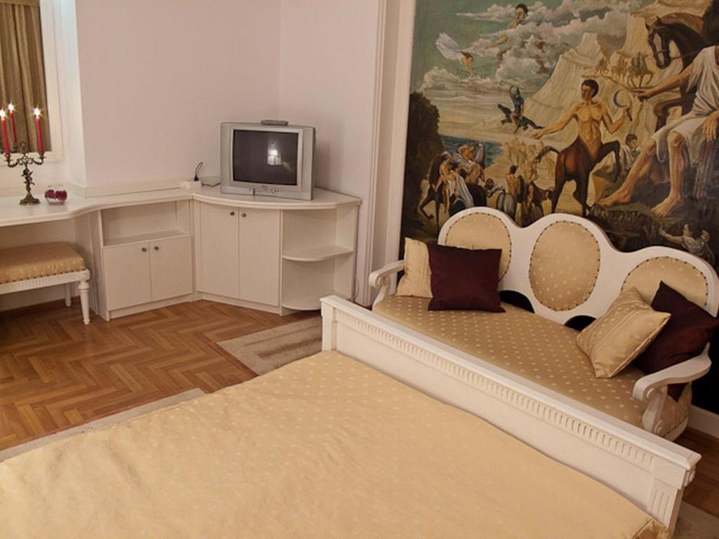 Hotel Castel Dracula Piatra Fantanele Exteriör bild